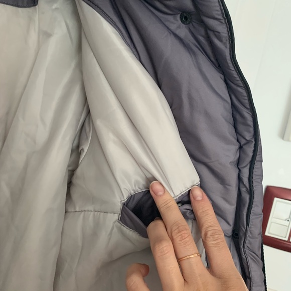 NWOT Beautiful winter puffer coat with gradient design - Picture 8 of 10